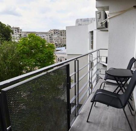 Lux Apartament Bacău Buitenkant foto